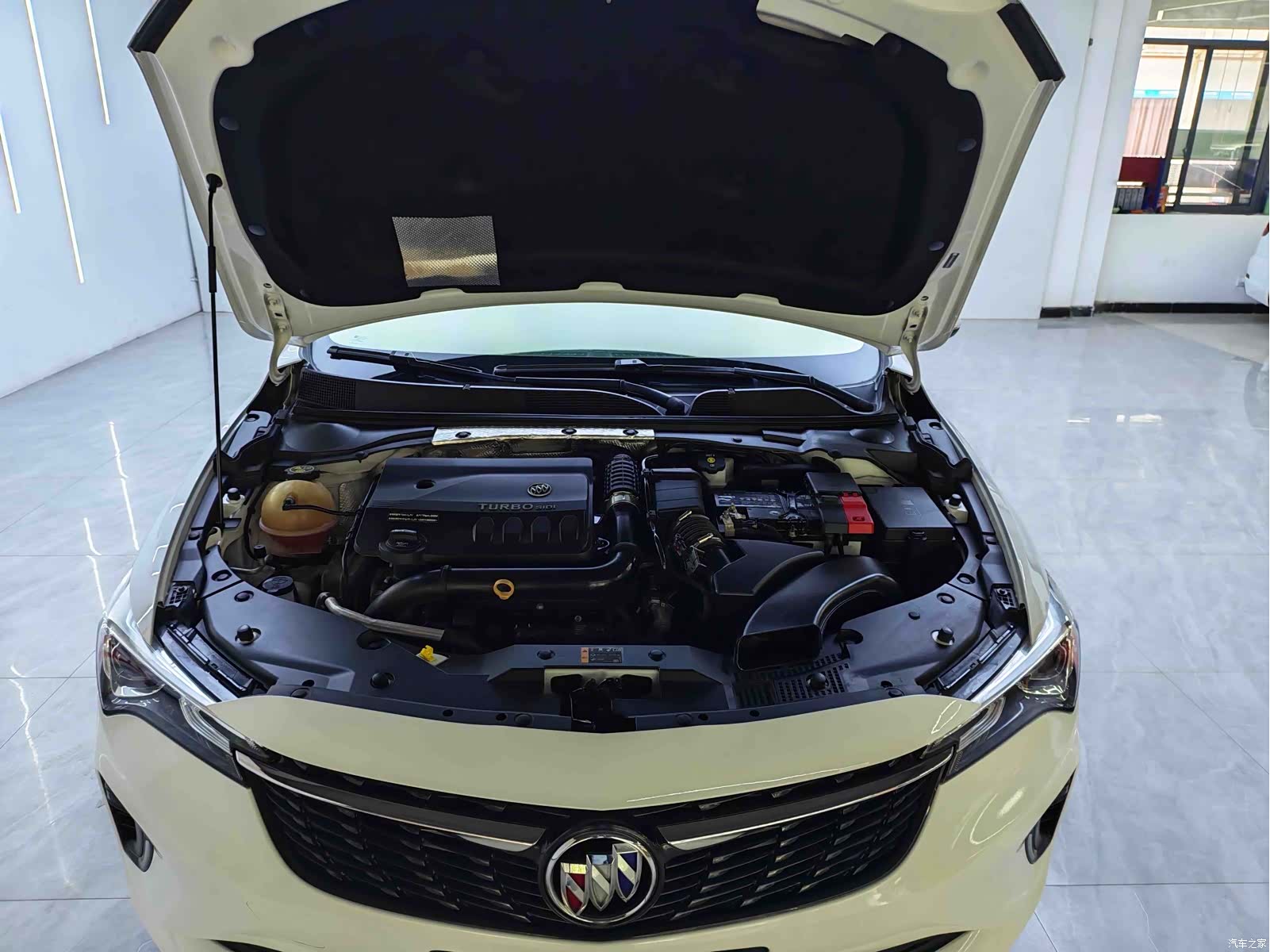 Buick Verano, 2022 23