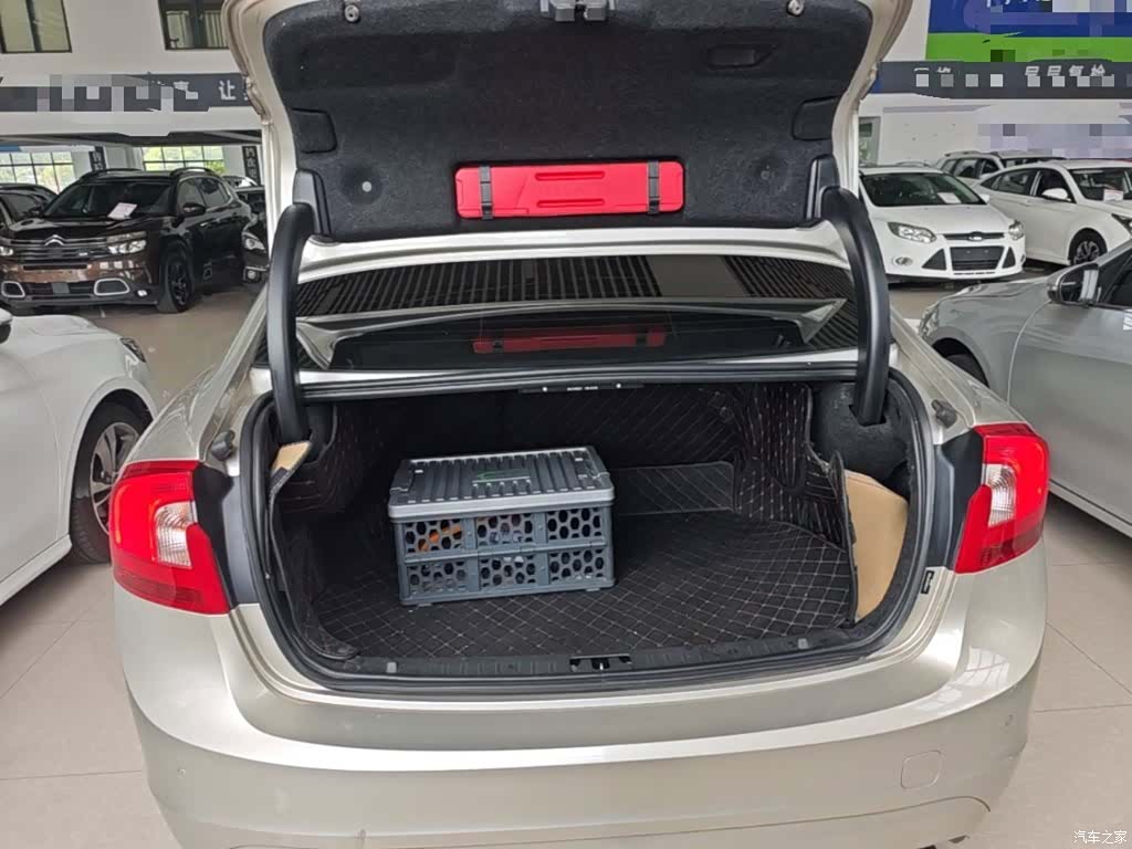 Volvo S60, 2017 19