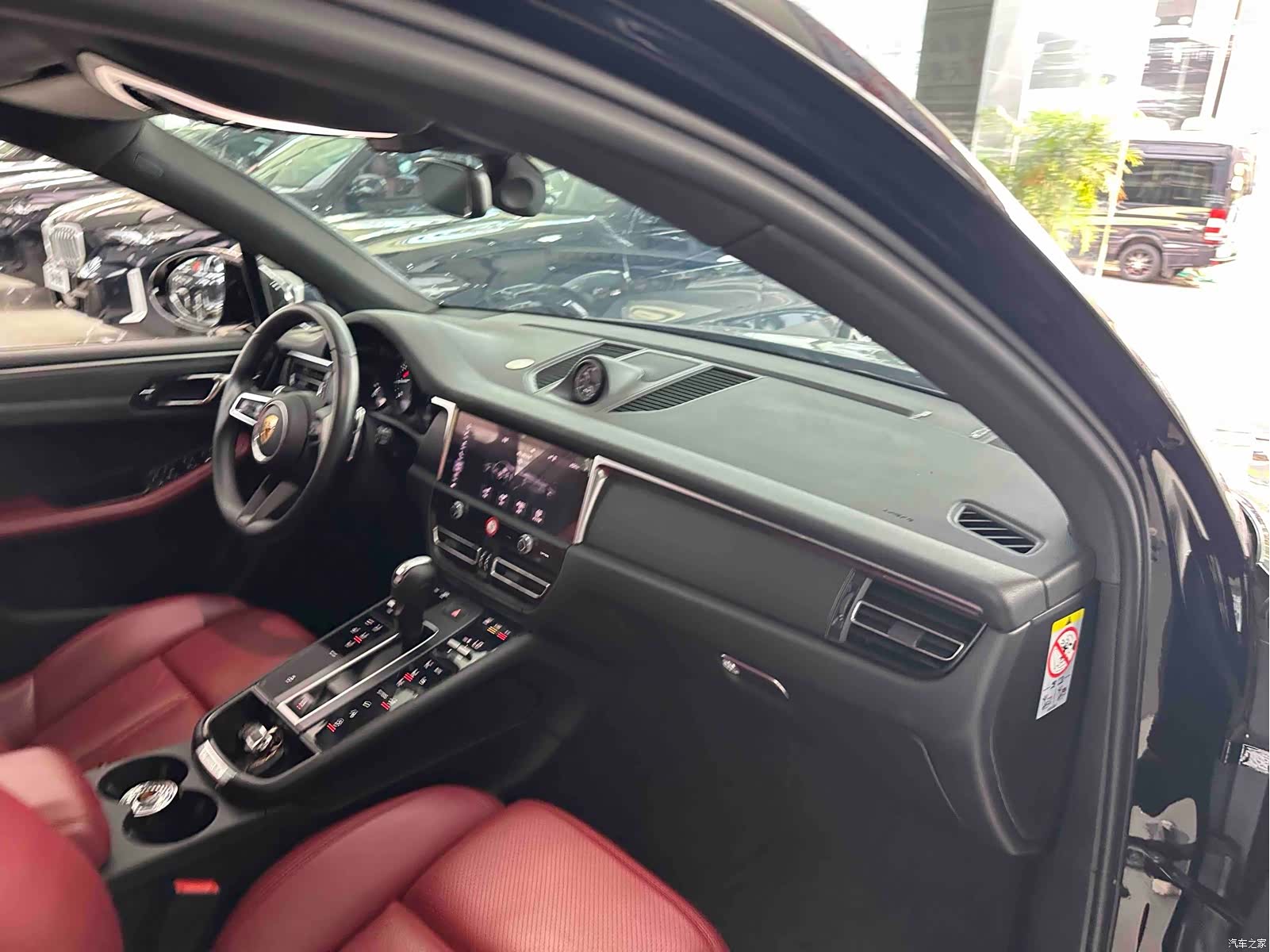 Porsche Macan, 2022 13