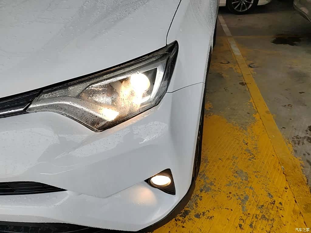 Toyota RAV4, 2018 24