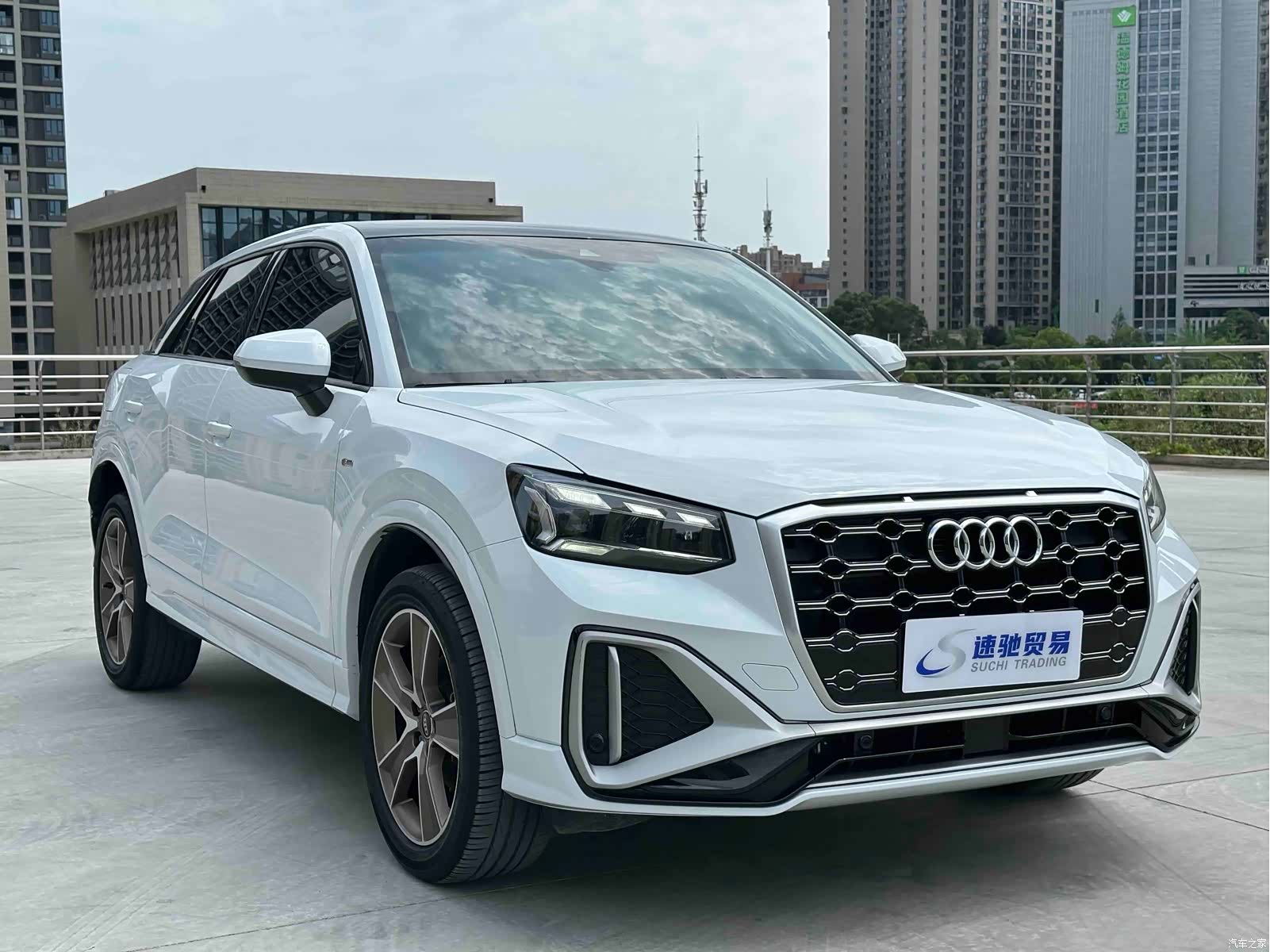 Audi Q2L, 2023 3