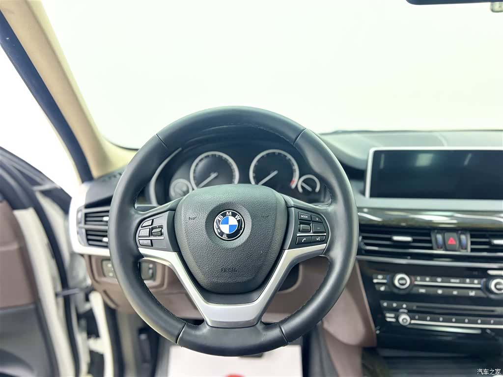 BMW X5, 2015 6