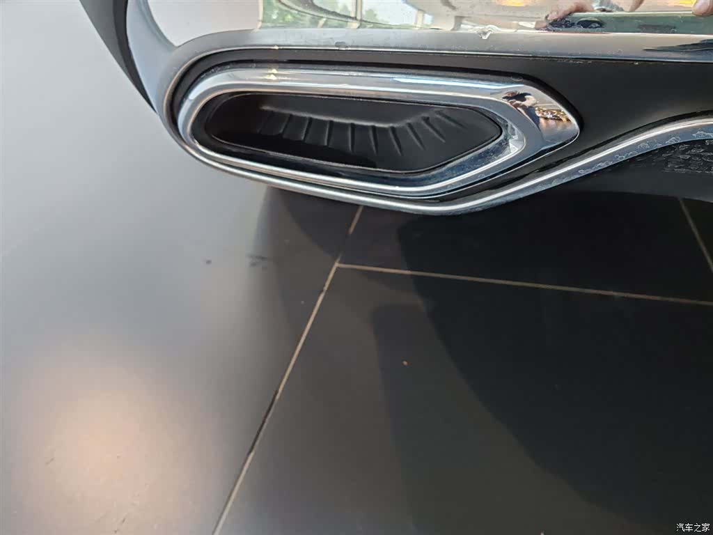 Mercedes-Benz GLC, 2023 15