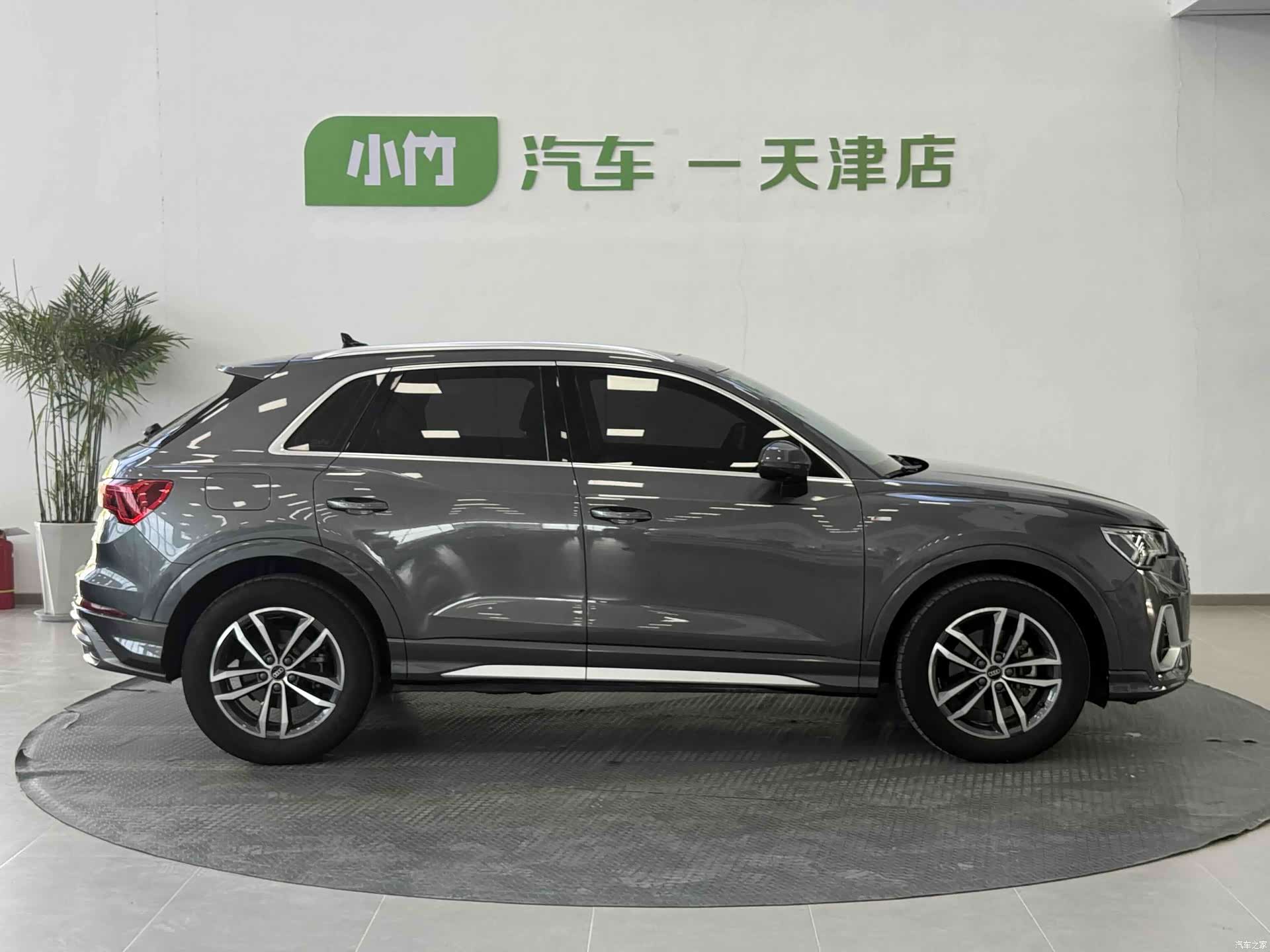 Audi Q3, 2022 8
