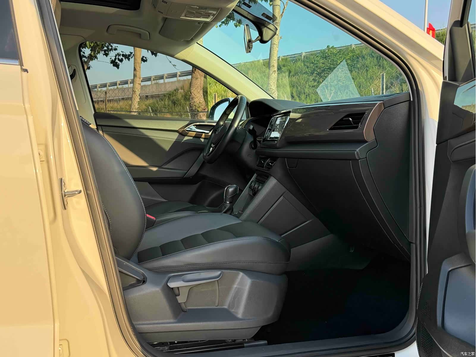 Volkswagen Tharu, 2019 13