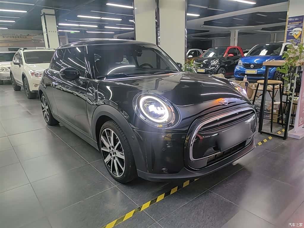 Mini Cooper, 2023 4