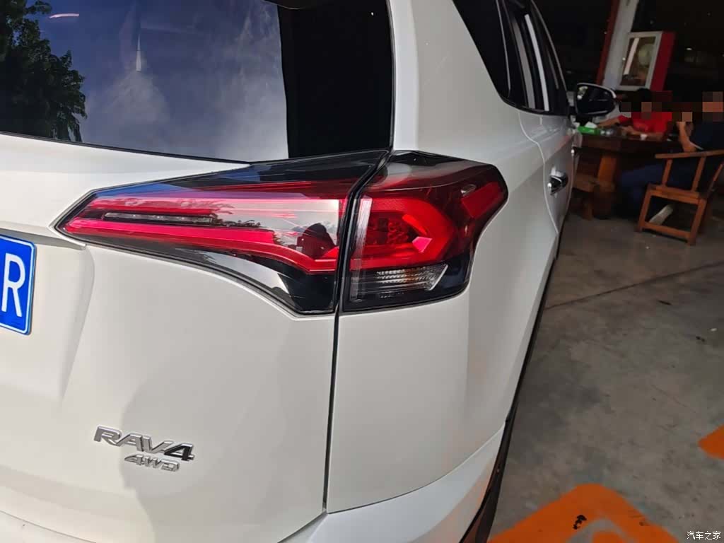 Toyota RAV4, 2016 8