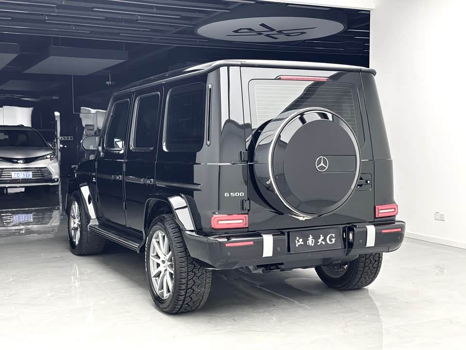 Mercedes-Benz G-class
