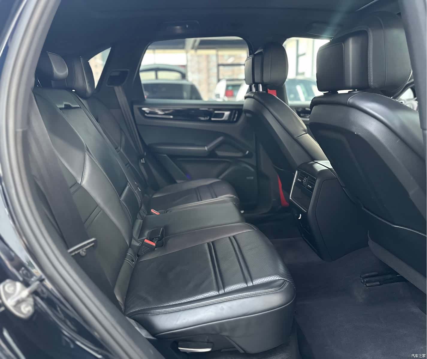 Porsche Cayenne, 2018 7