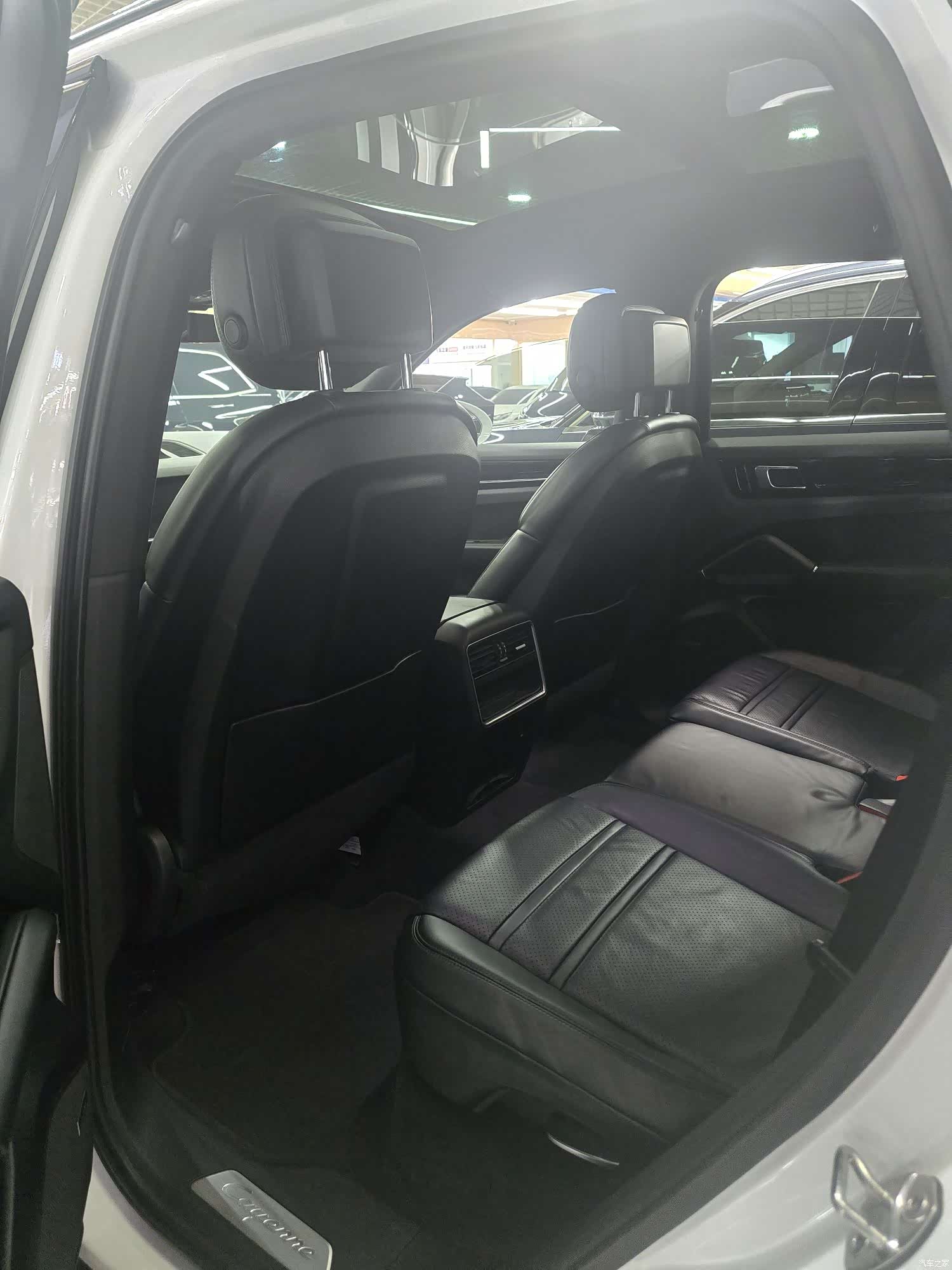 Porsche Cayenne, 2018 10
