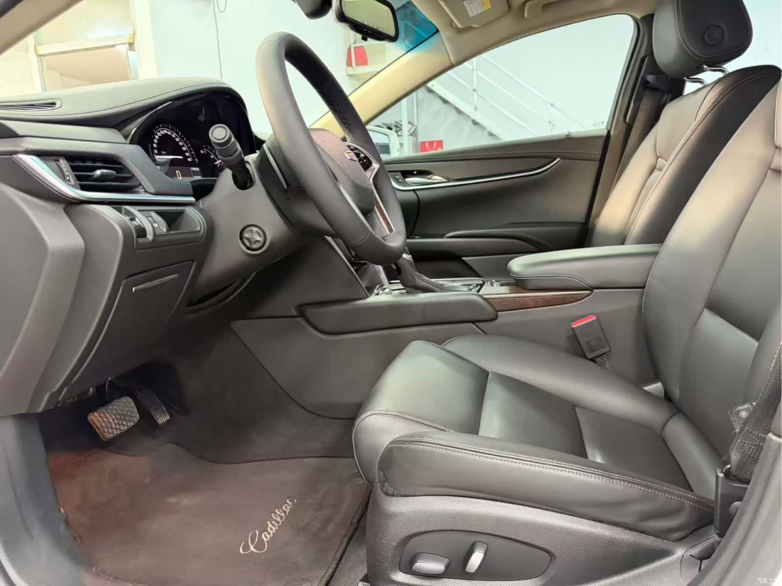 Cadillac XTS, 2018 7