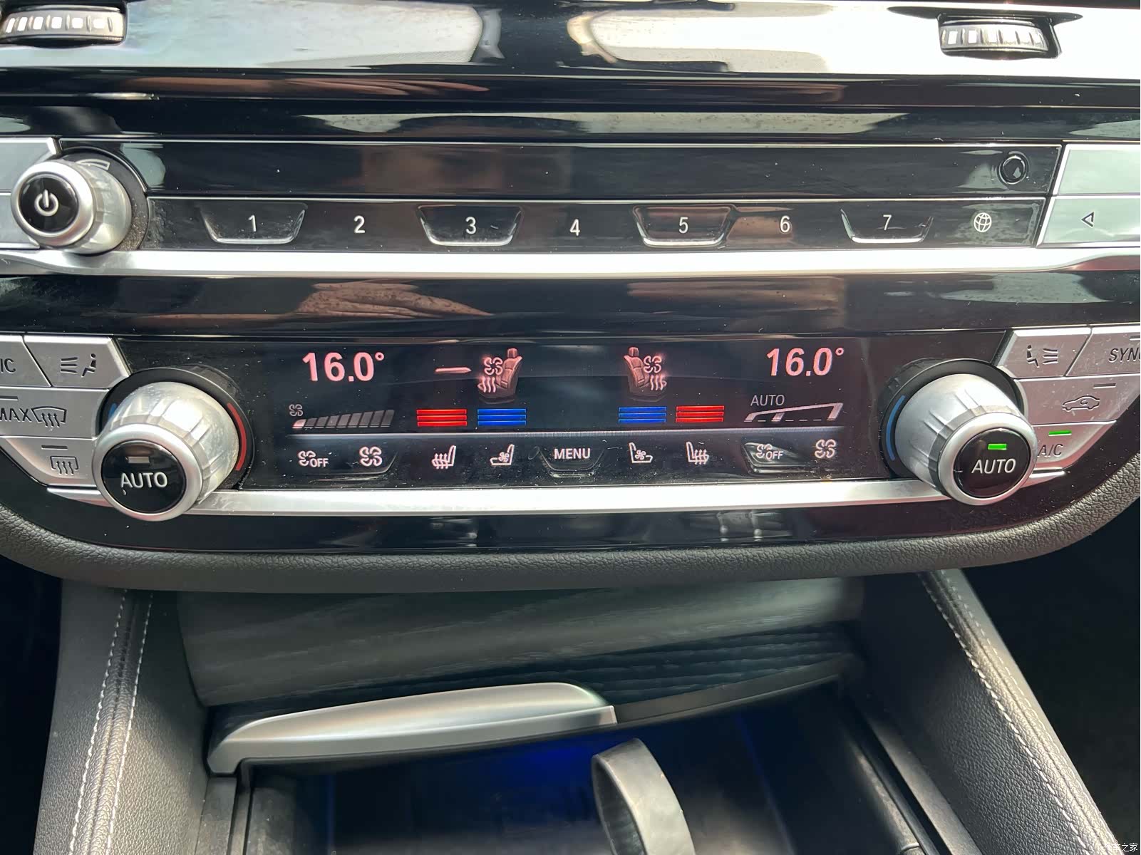 BMW 5 Series, 2022 8