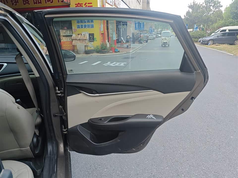Buick Yinglang