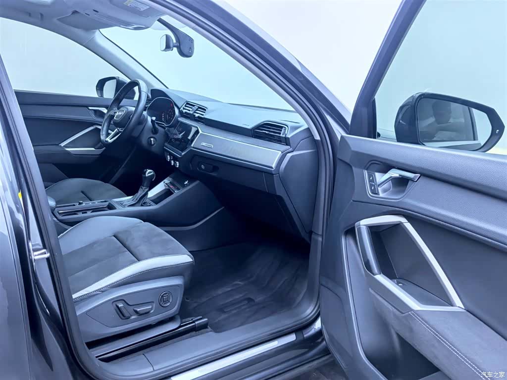Audi Q3, 2023 17
