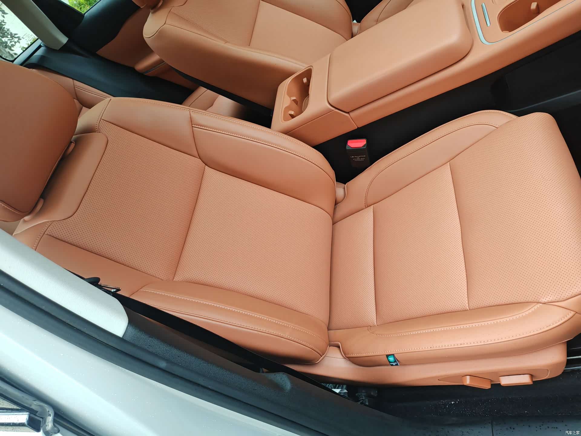 Leapmotor C10, 2025 12