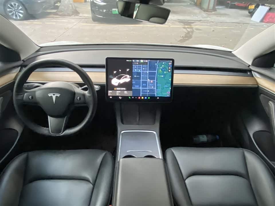 Tesla Model 3 Tesla Model 3
