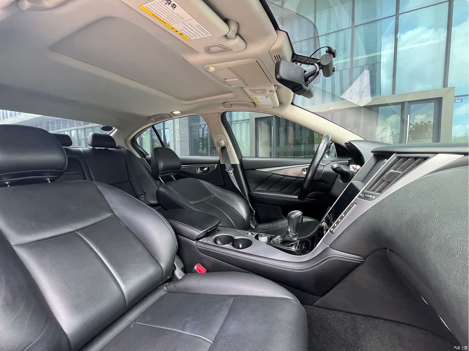Infiniti Q50L, 2015 14