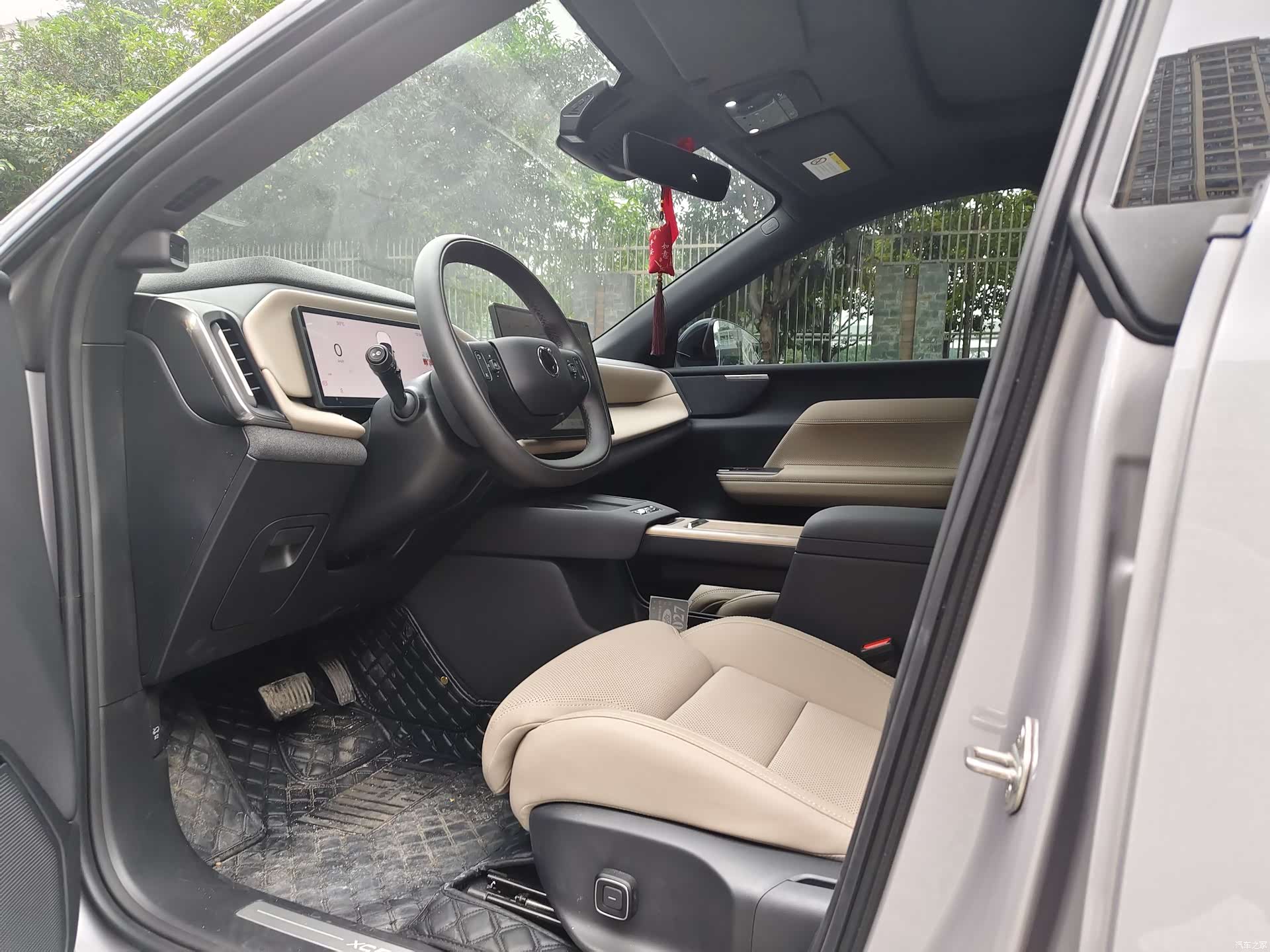 Volvo XC70, 2025 9