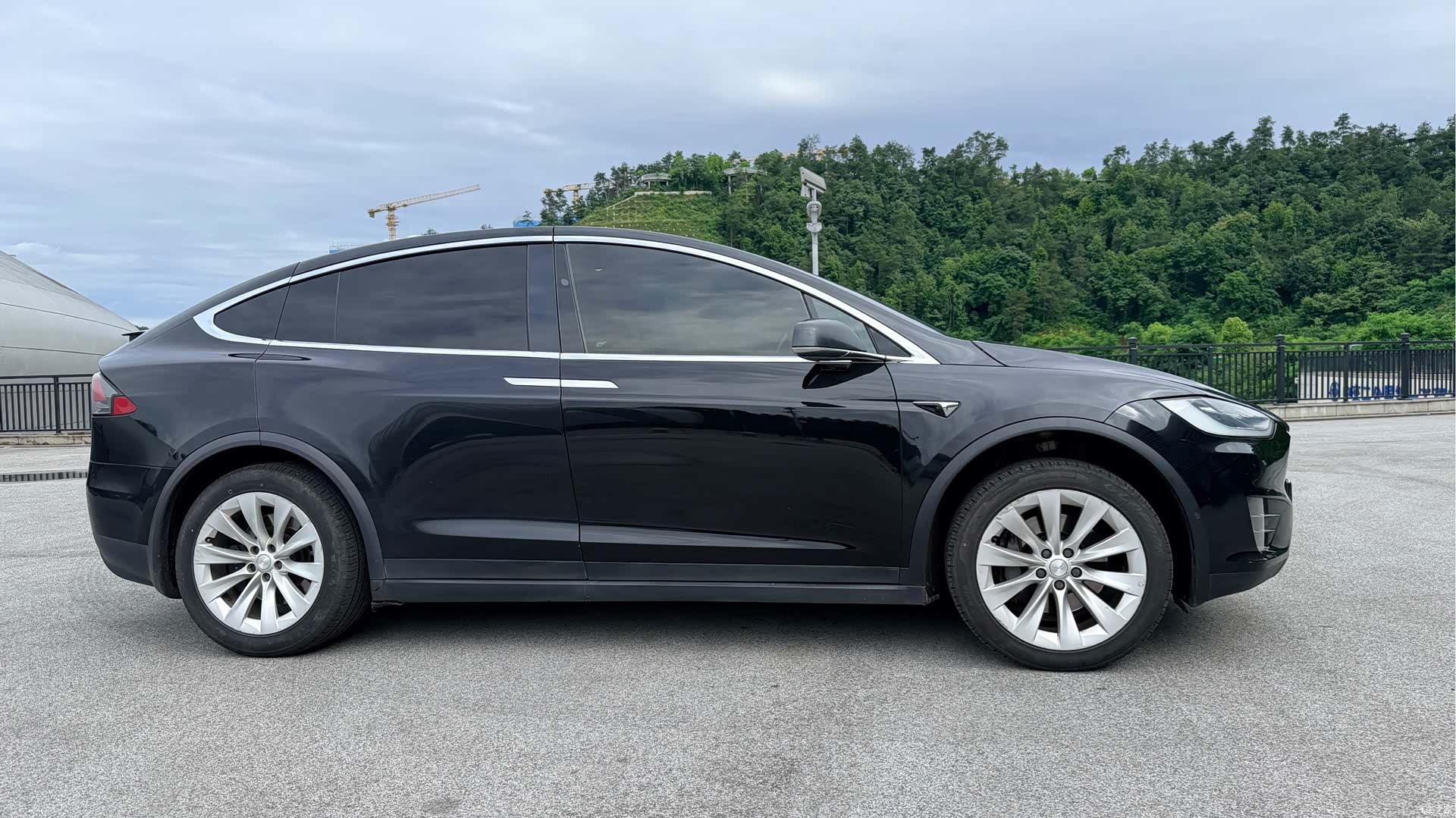Tesla Model X, 2017 4