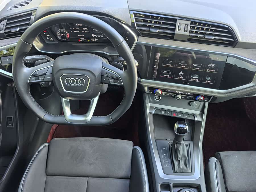 Audi Q3 2023, фото 9