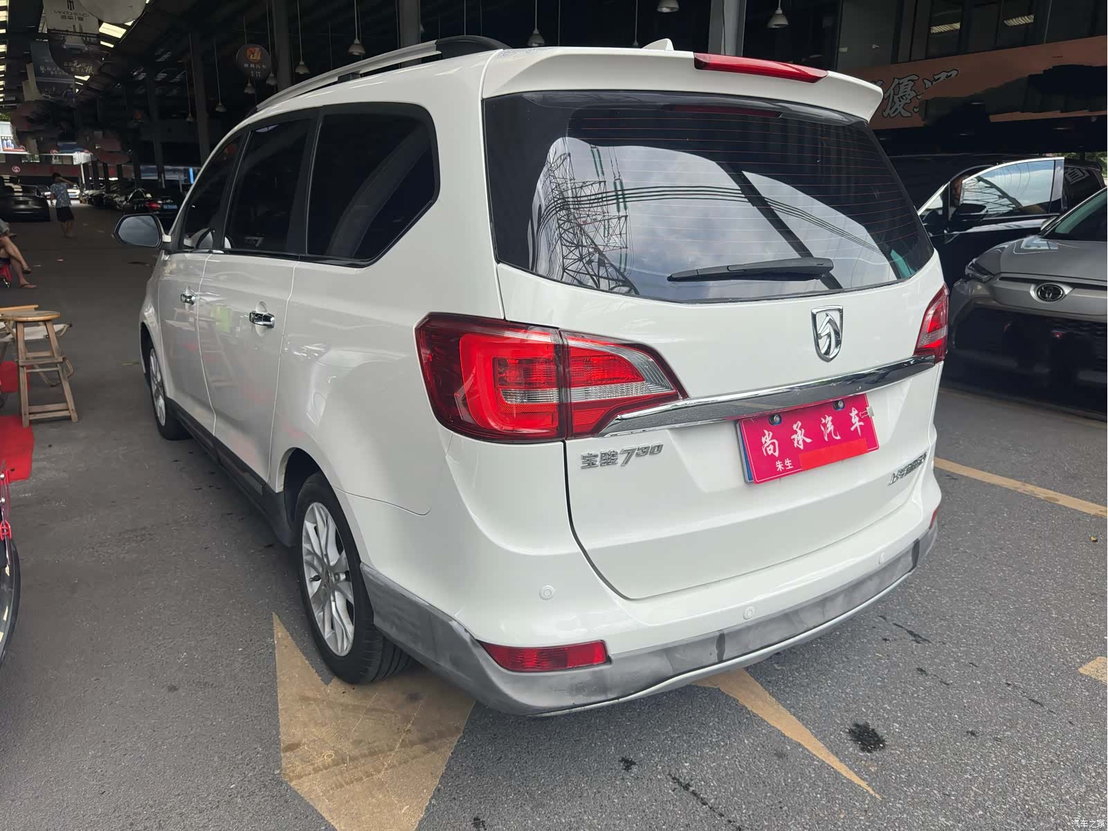Wuling 730, 2016 4