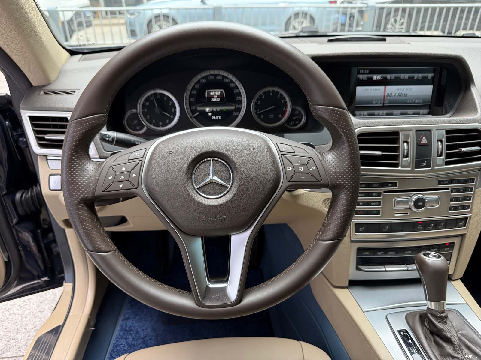 Mercedes-Benz E-Class, 2013 12