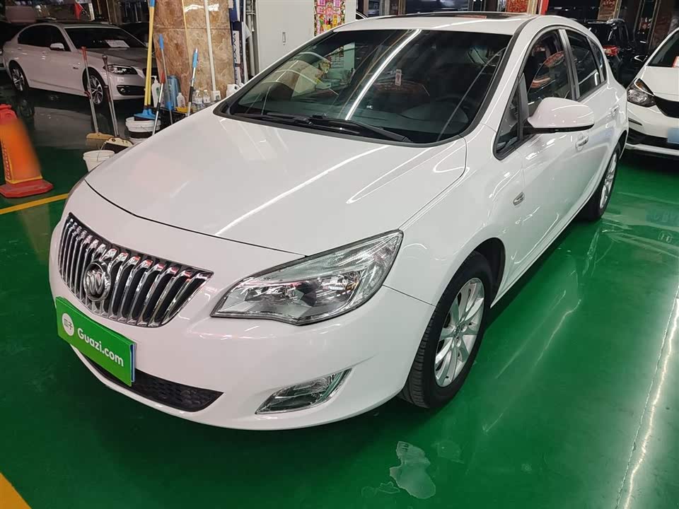 Buick Yinglang