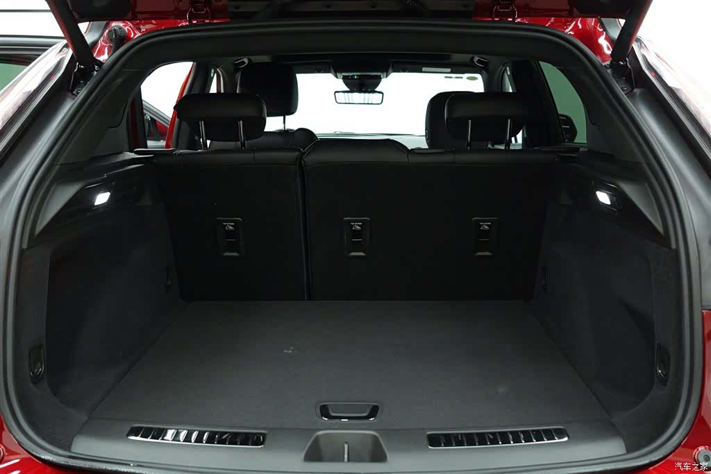 Cadillac XT4, 2023 7