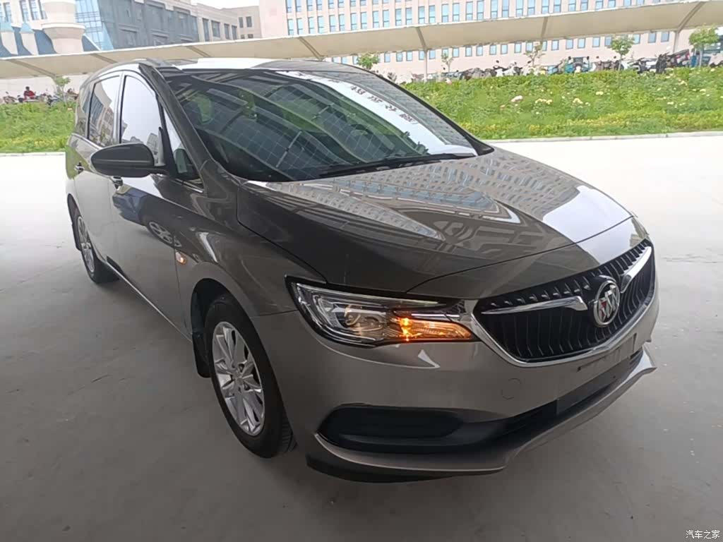 Buick GL6, 2018 4