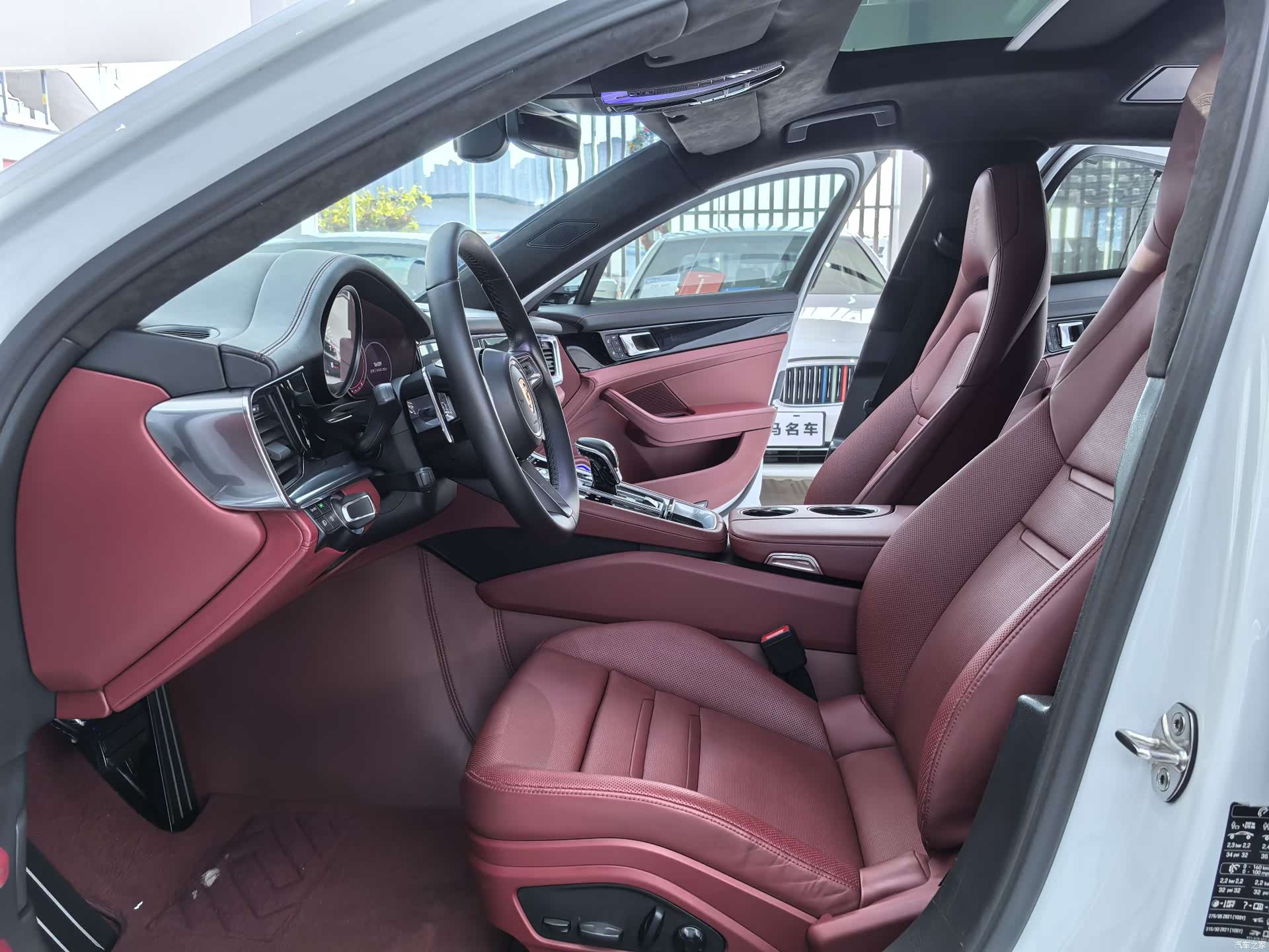Porsche Panamera, 2023 4
