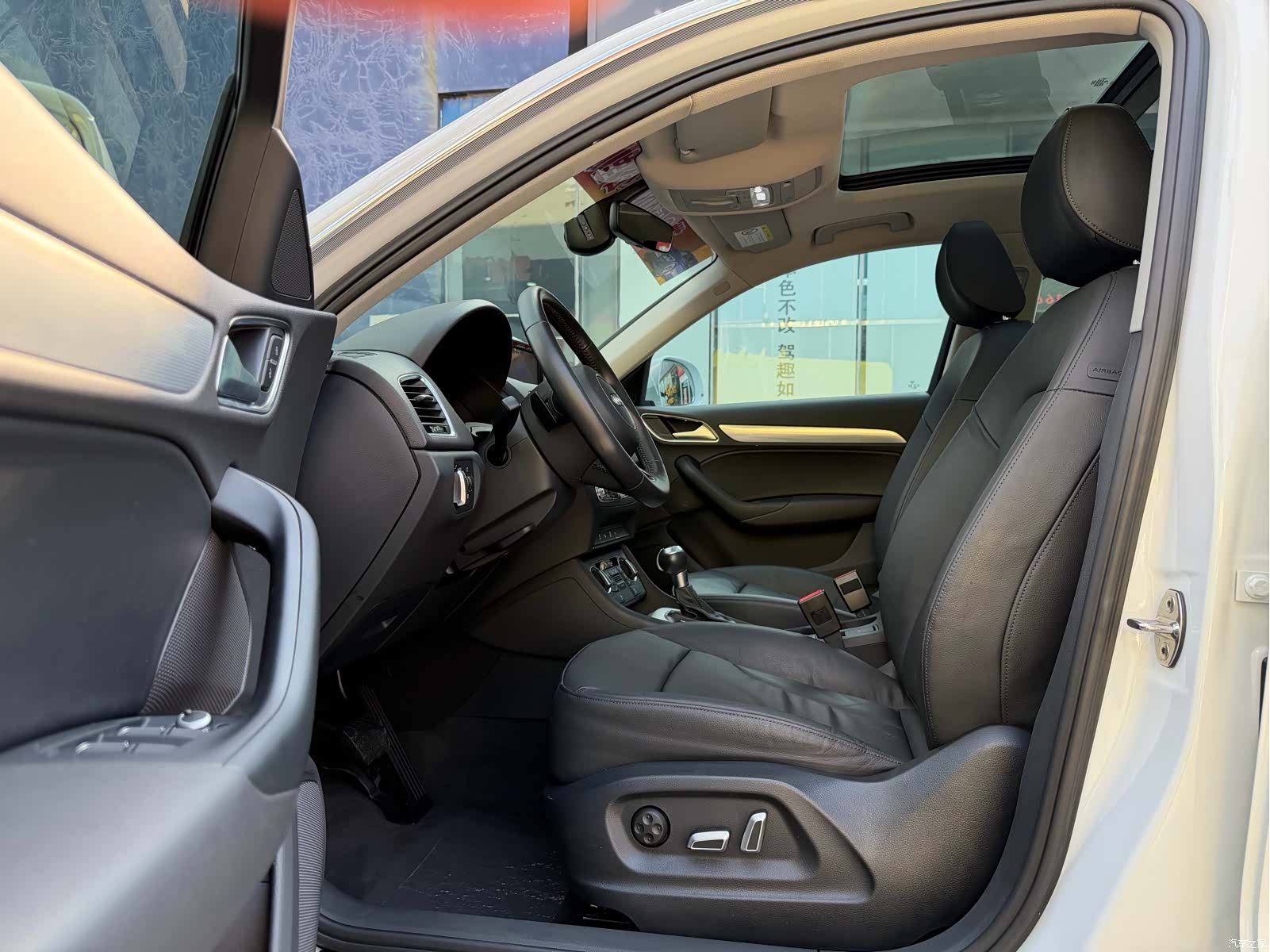 Audi Q3, 2017 9