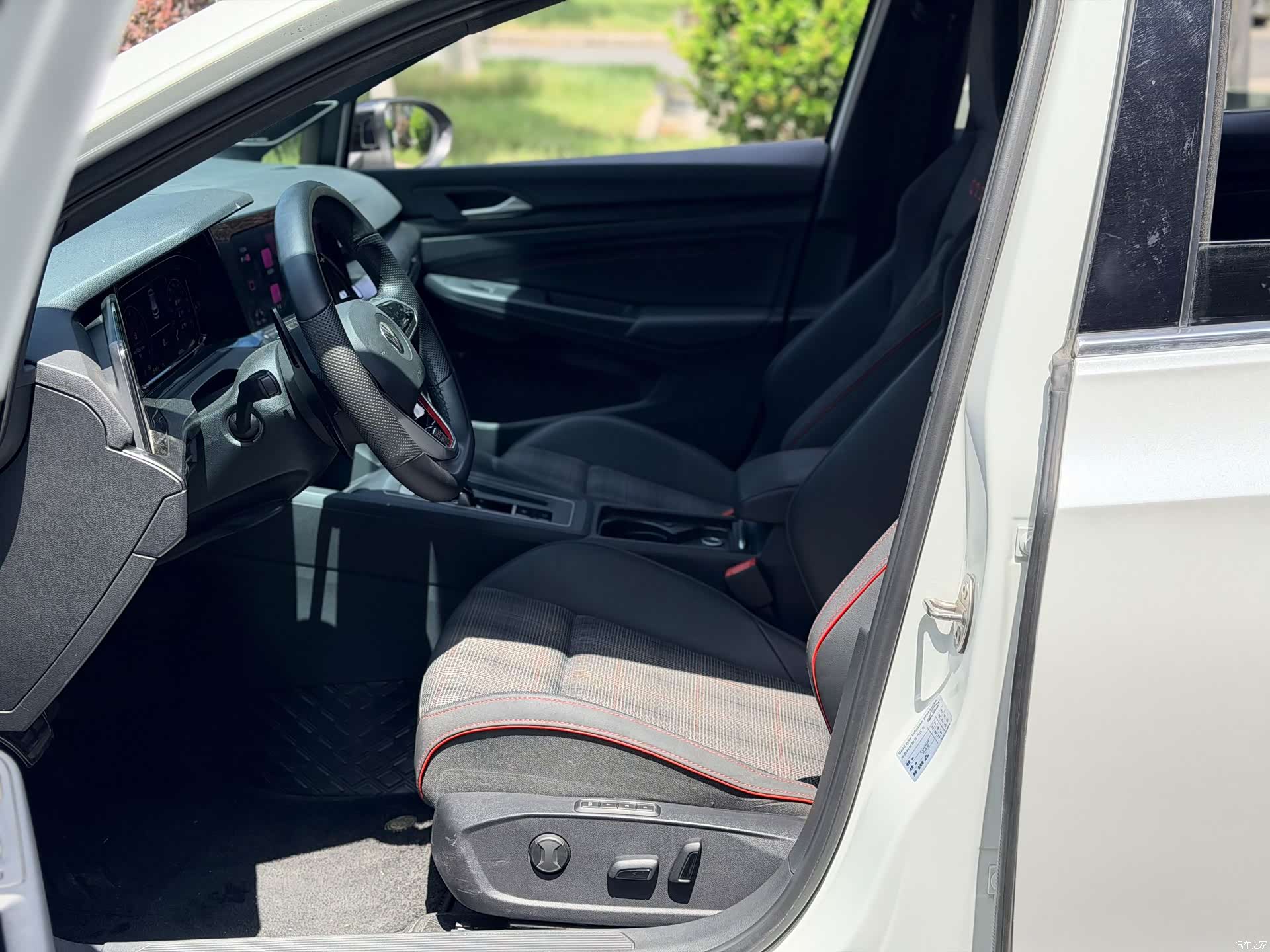 Volkswagen Golf, 2022 10