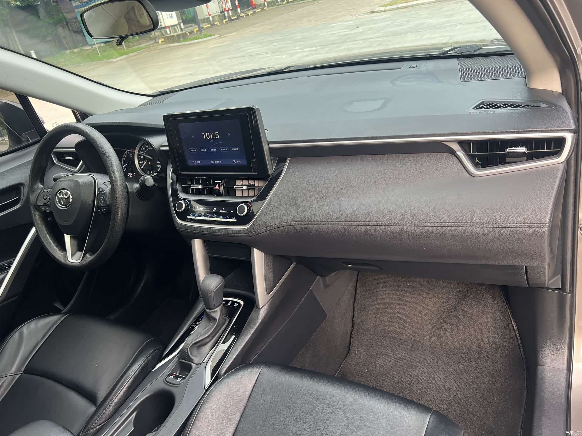 Toyota Frontlander, 2023 11