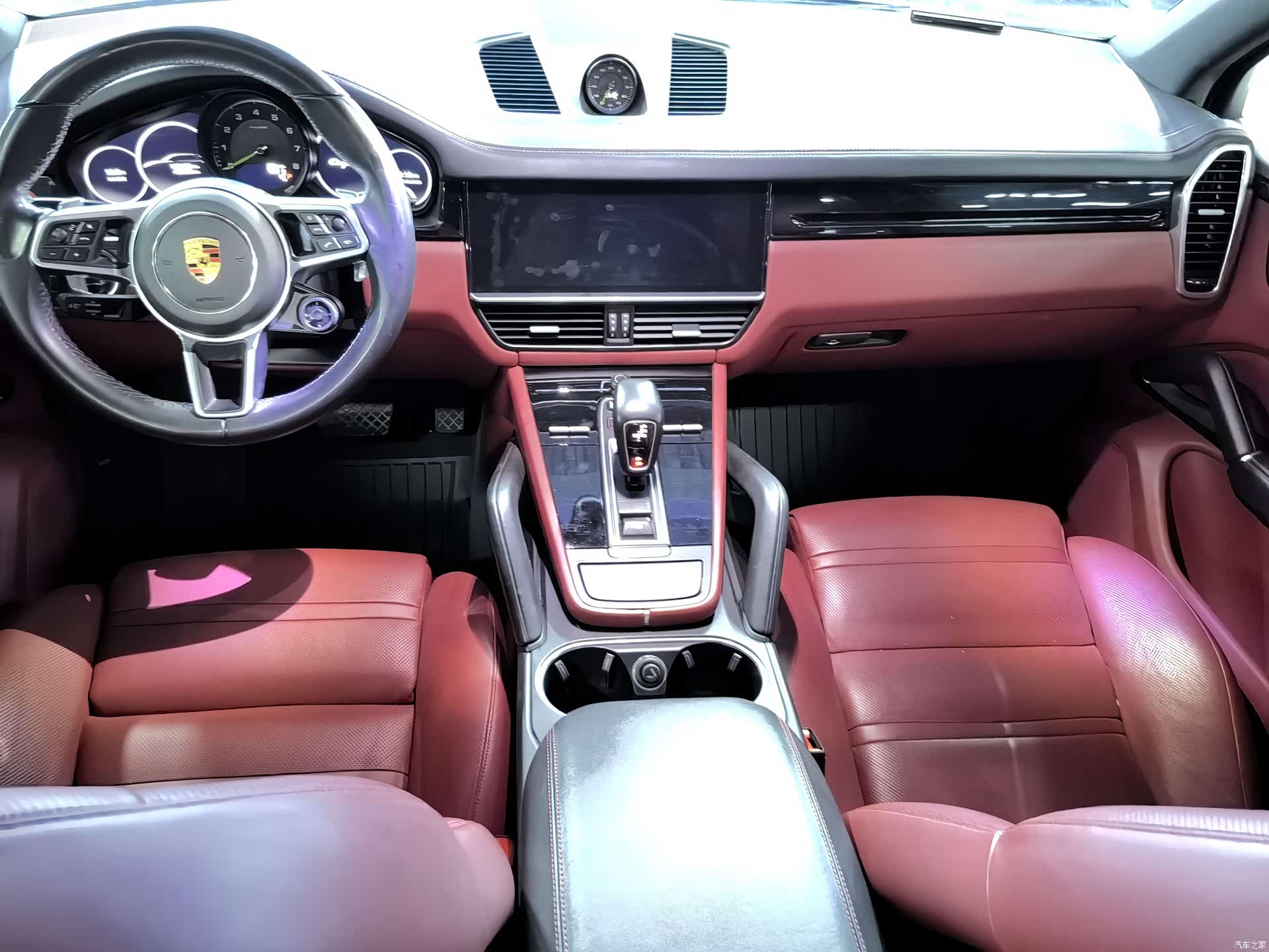 Porsche Cayenne, 2019 8