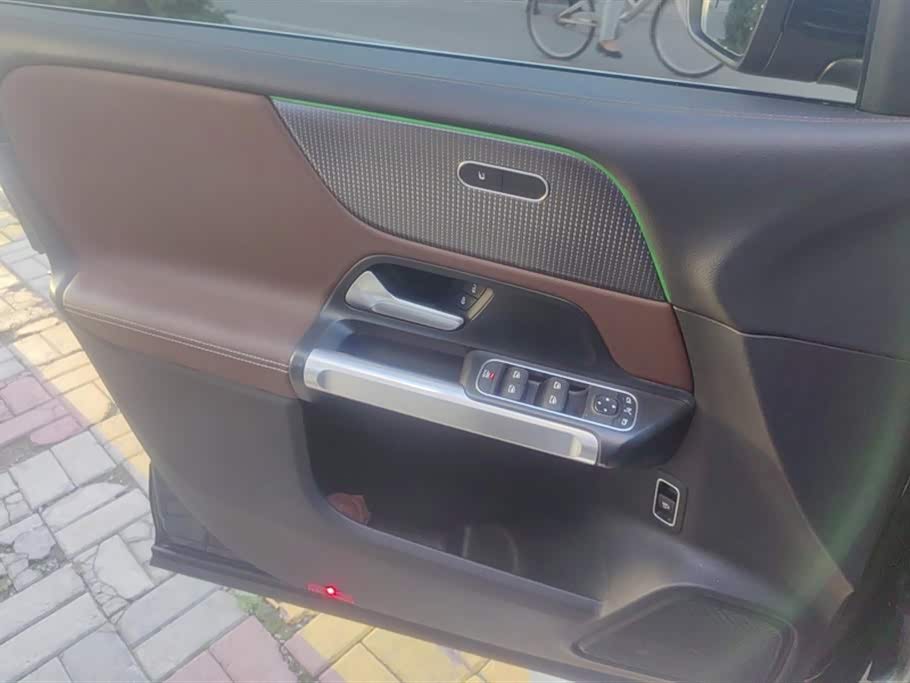 Mercedes-Benz GLB Mercedes-Benz GLB