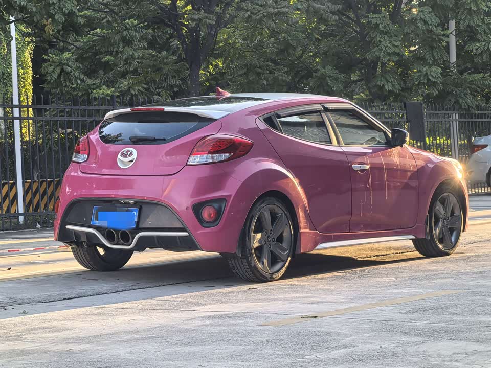 Hyundai Veloster