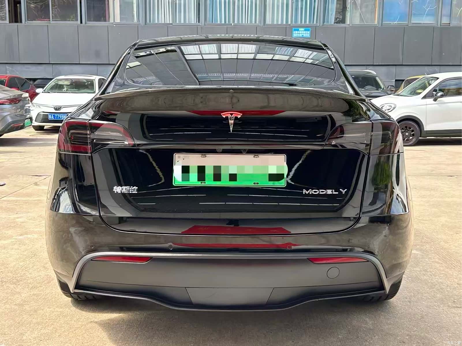 Tesla Model Y, 2023 8