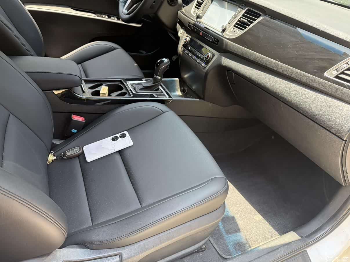 Hyundai DLX, 2014 9