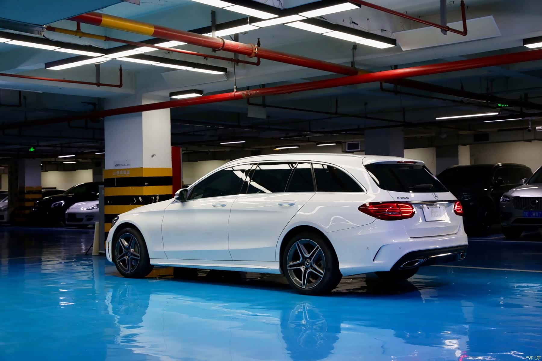 Mercedes-Benz C-Class, 2019 3