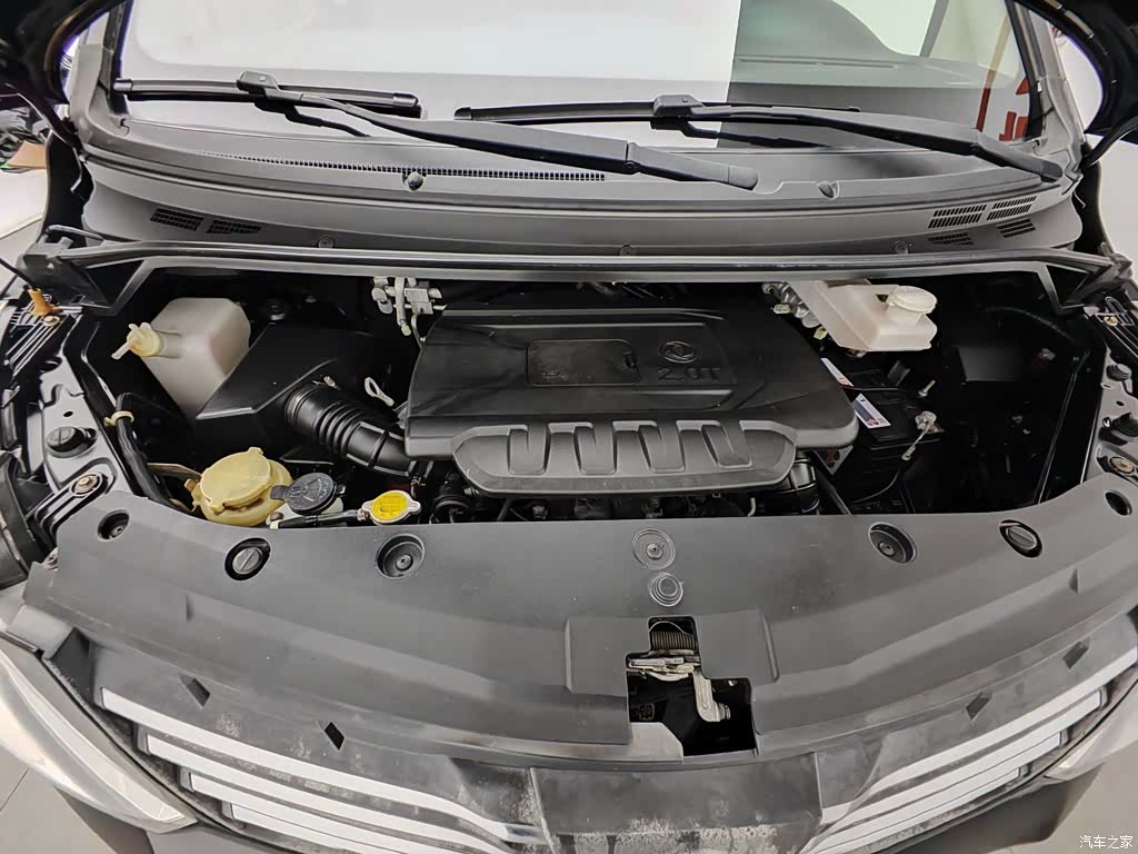 DongFeng CM7, 2017 6