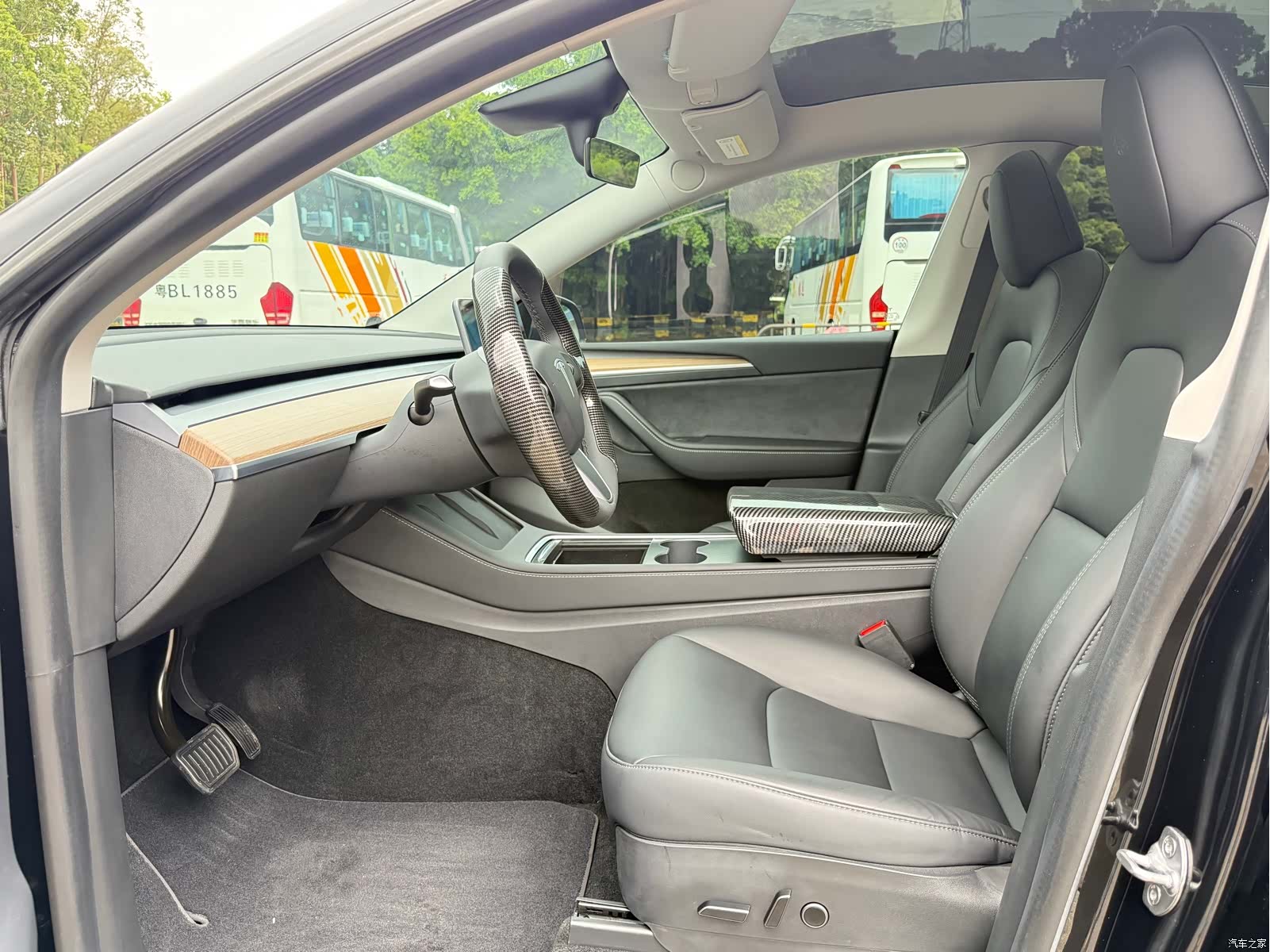 Tesla Model Y, 2022 4