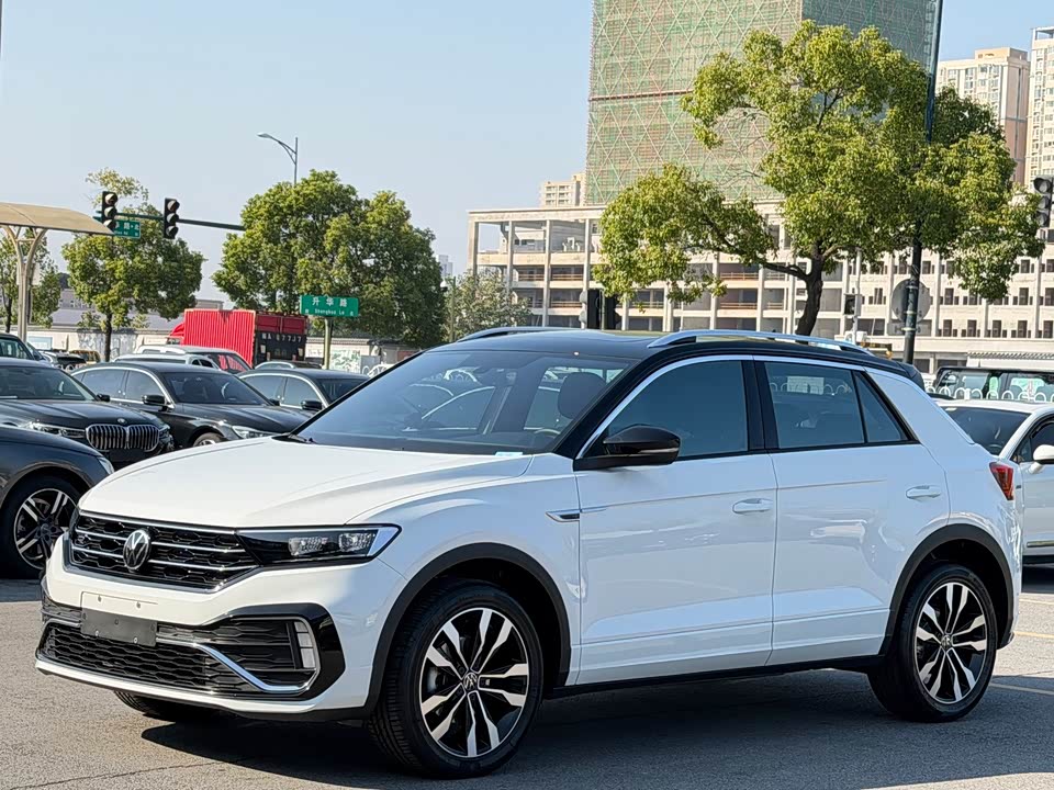 Volkswagen T-ROC exploring Songs