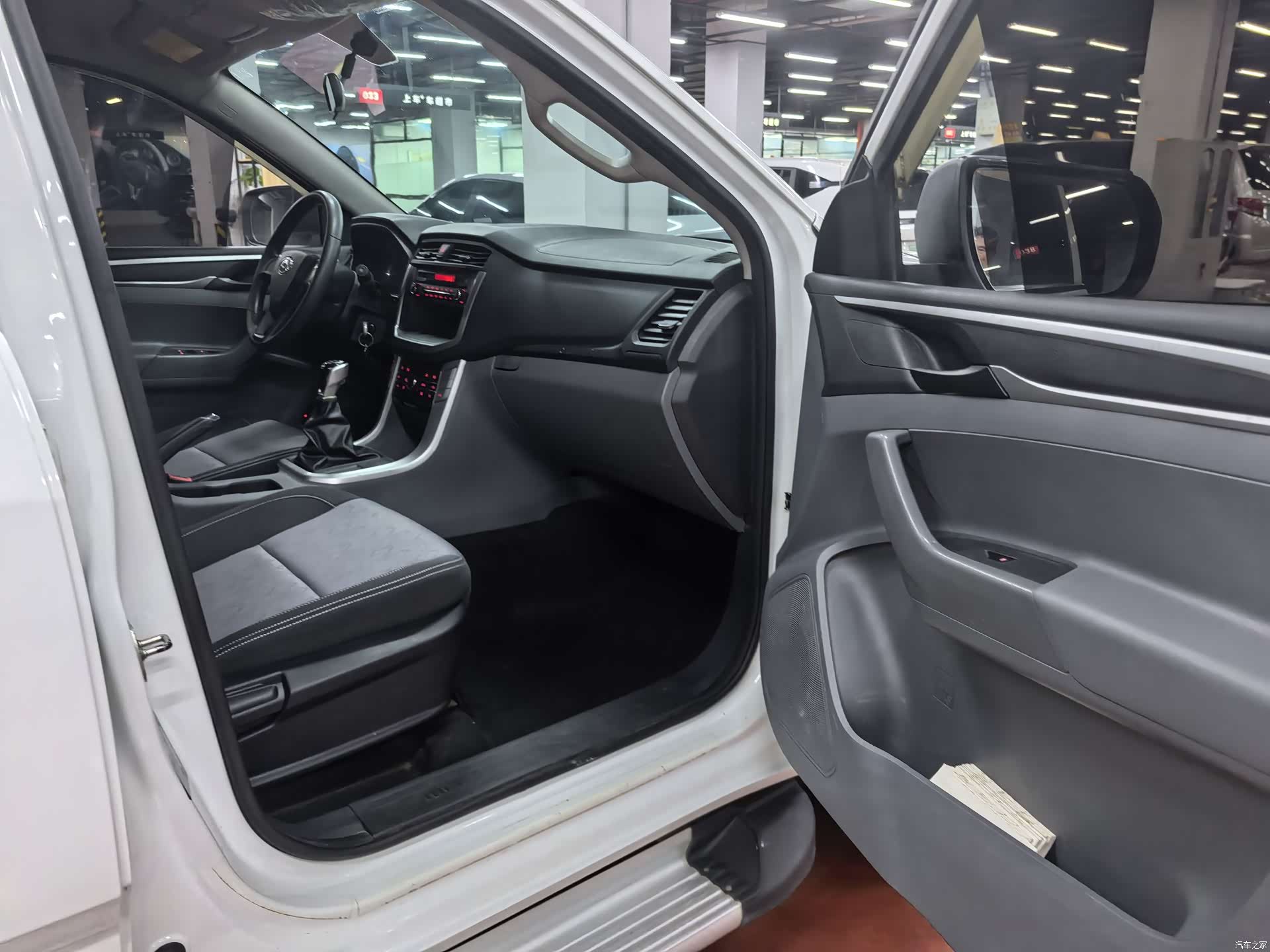 Maxus T60, 2021 11
