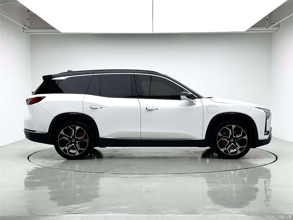 NIO ES8, 2021 2
