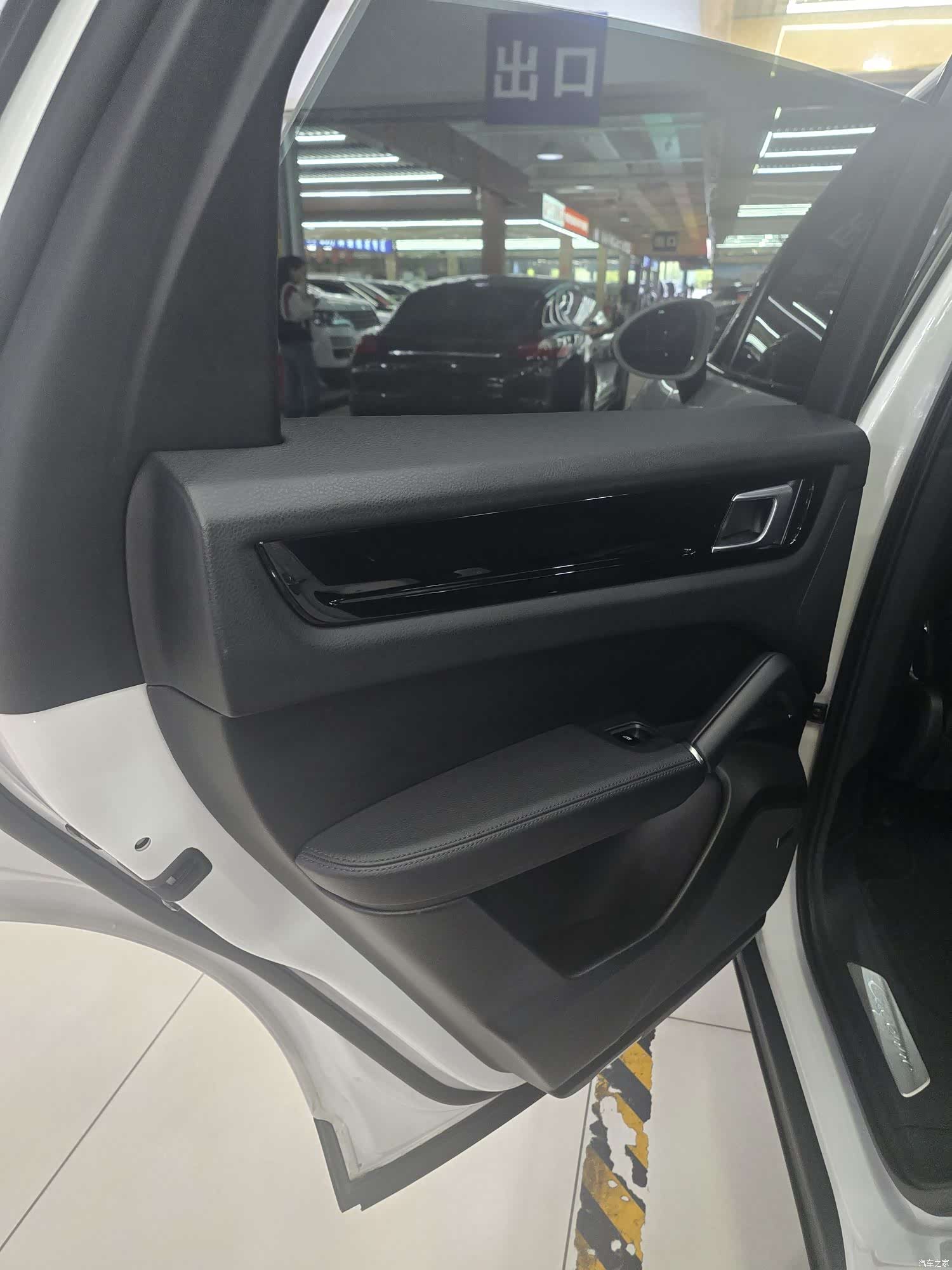 Porsche Cayenne, 2018 9