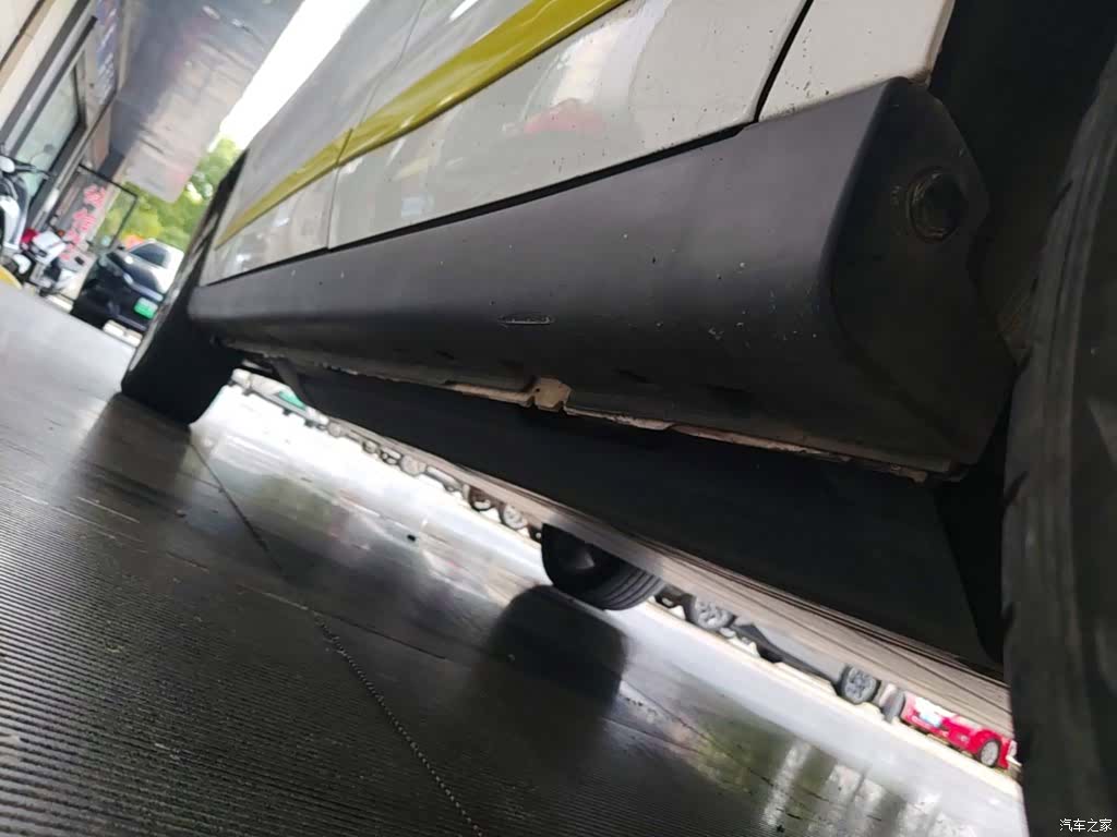 DongFeng E70, 2023 22