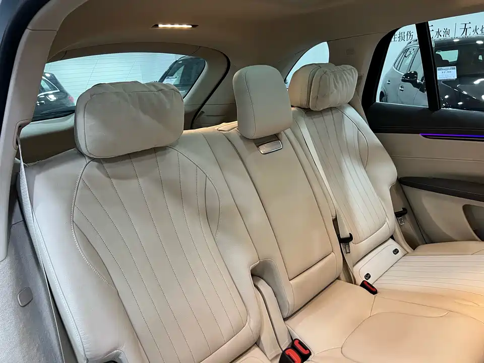 Mercedes-Benz EQS SUV