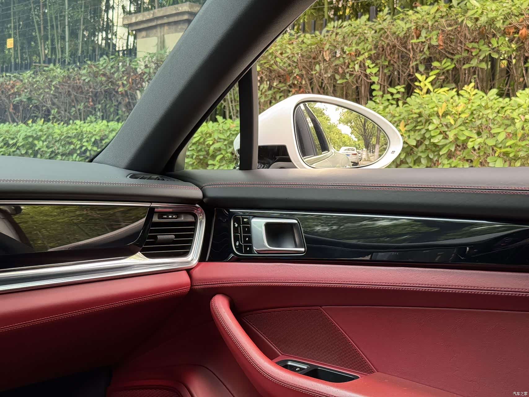 Porsche Panamera, 2018 11
