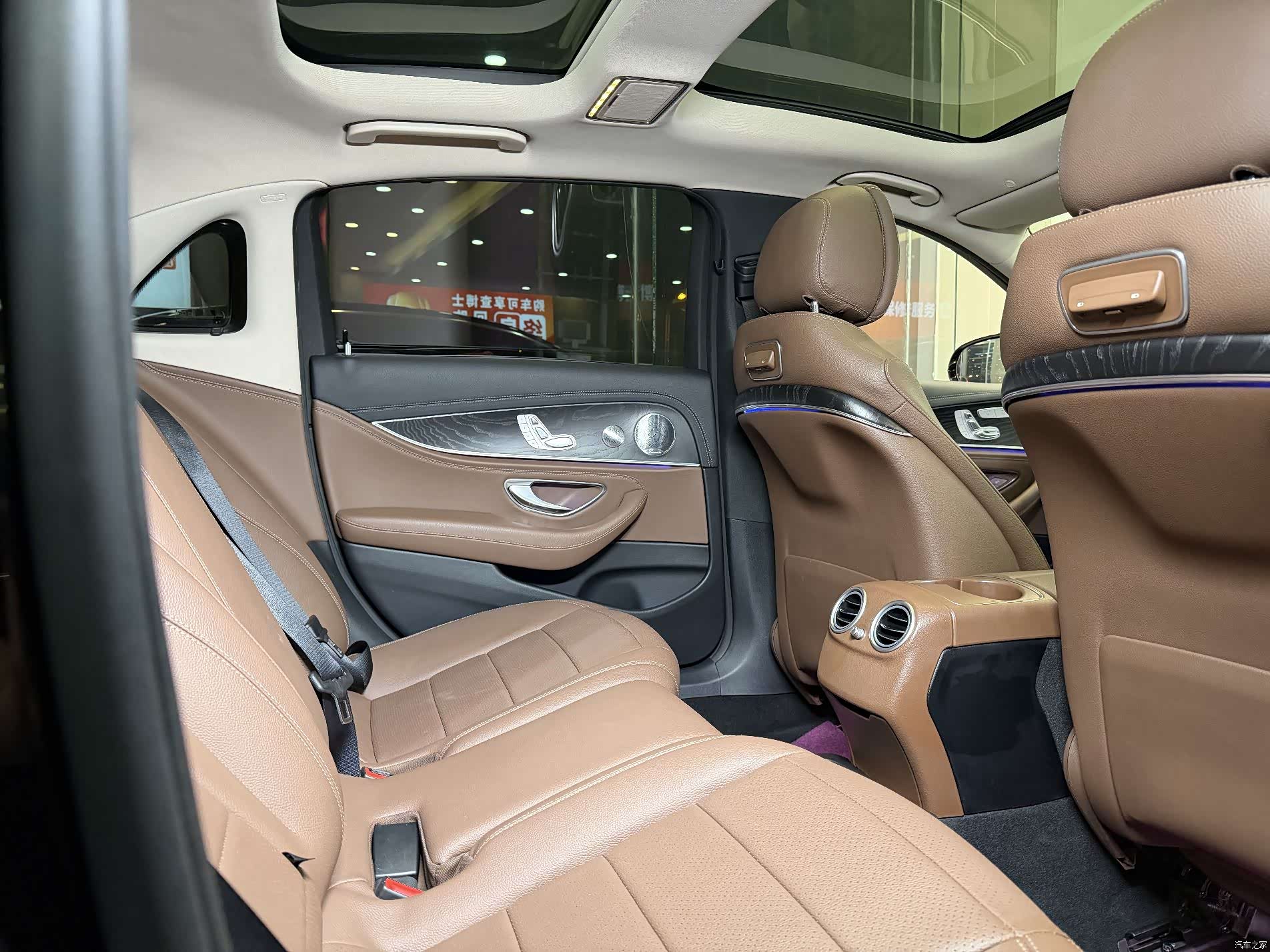 Mercedes-Benz E-Class, 2019 11