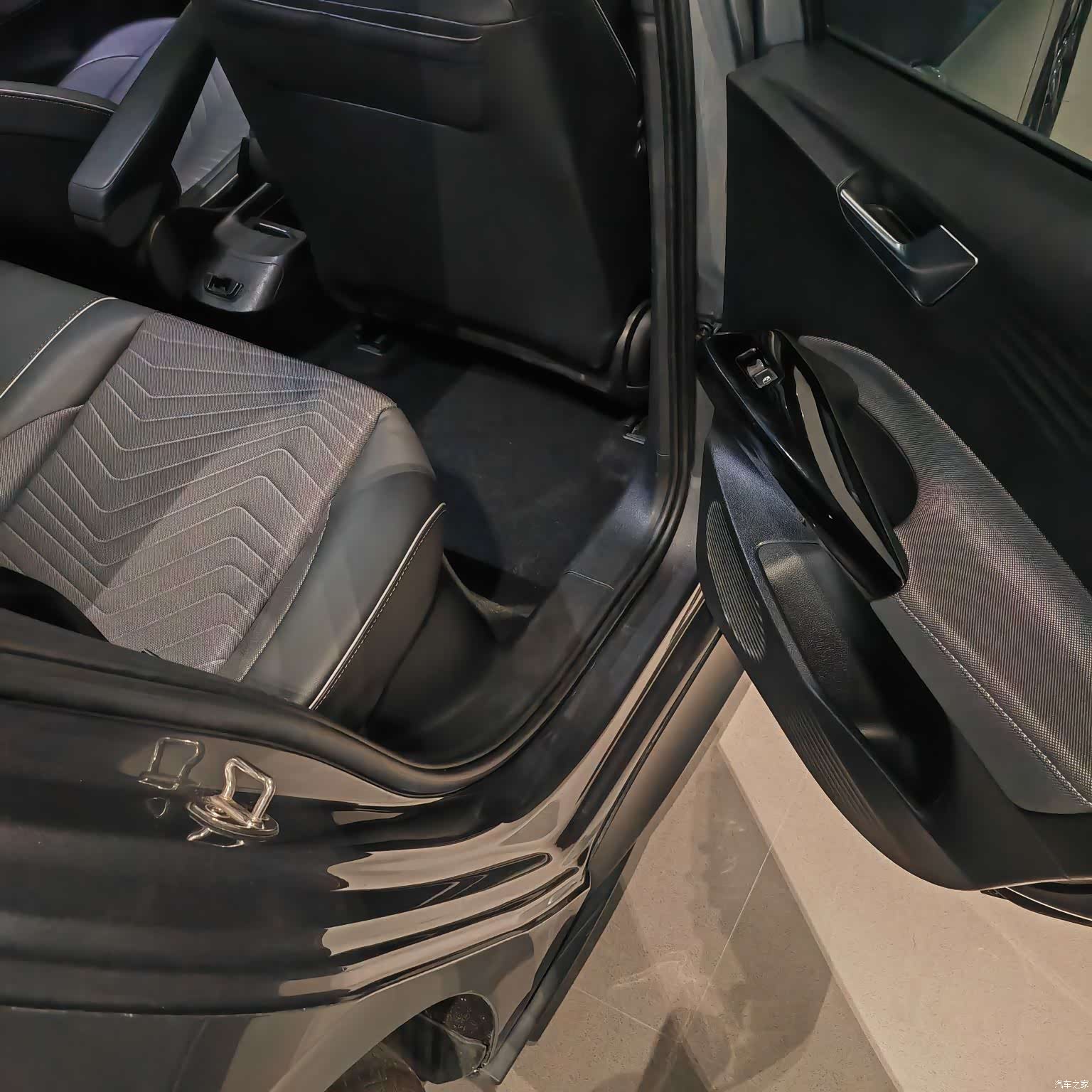 Volkswagen ID.3, 2023 6
